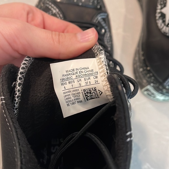 Converse Black hi tops - Picture 6 of 6